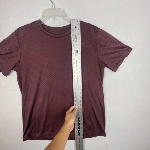 Nike Mens Breathe Training Shirt Size L Maroon Red Short Sleeve 886742-652 Run - Picture 3 of 7